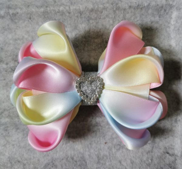 LOVE heart bow hair clip - Image 4