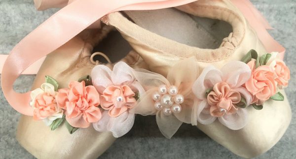 Peach Flowers Blooming Ballet Bun Wrap