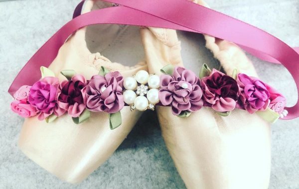 Rose Pink Flowers Blooming Ballet Bun Wrap