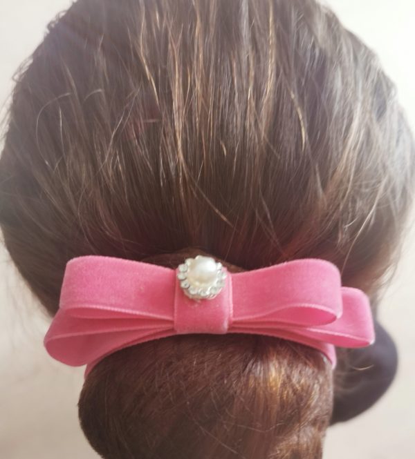 High quality Velvet ribbon Double bows bun wrap in Pink colour. - Image 4