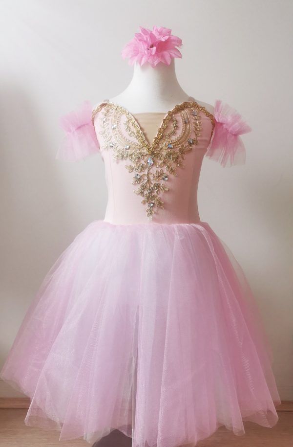 Quality Budget Romantic TUTU, in Peach /Pink colour, Children size 8 - Image 4
