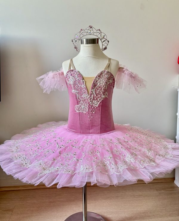 Custom made high quality performance TuTu in pink colour