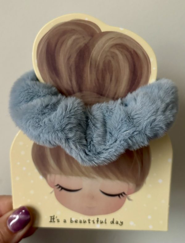 Super soft fluffy fur scrunchies,multiple colors - Image 4