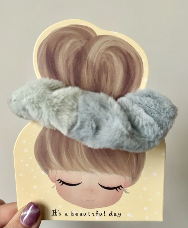 Super soft fluffy fur scrunchies,multiple colors - Image 10