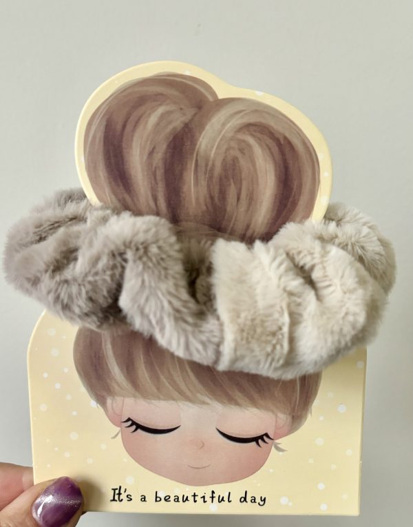 Super soft fluffy fur scrunchies,multiple colors - Image 11